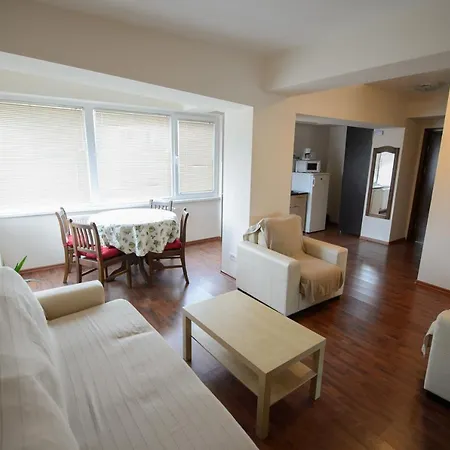 Tuya Apartman